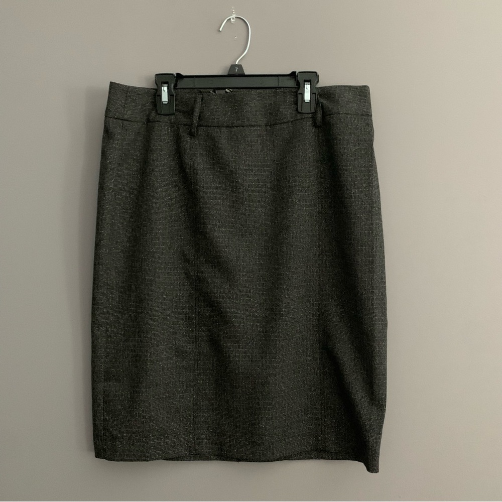 Roz & Ali Size 8 Black Pencil Skirt